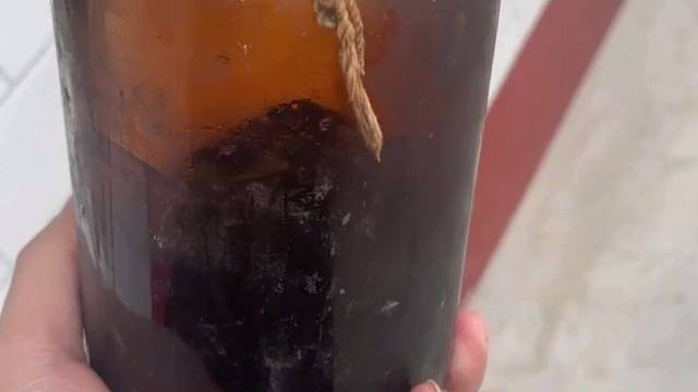 七十年的枣花蜜，爷爷结婚时候的买的