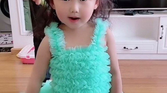 看不得教自己女儿说这话的家长[拜拜]