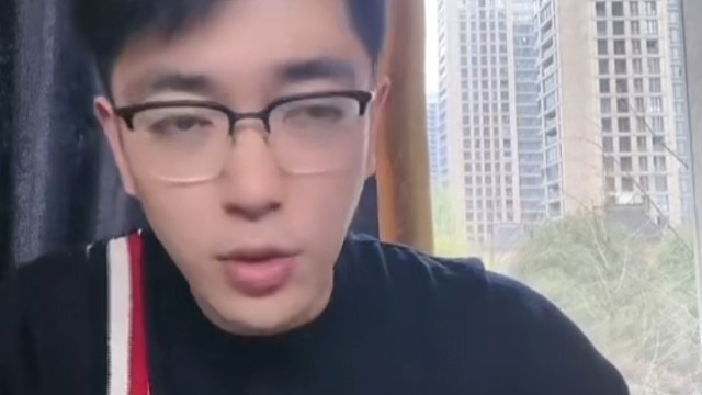 你今天的努力，是幸运的伏笔，当下的付出，是明日的花开。