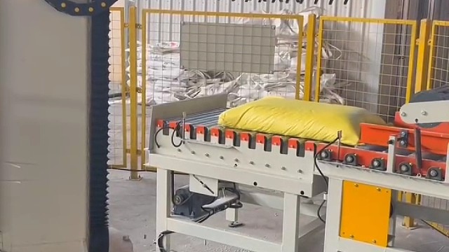 多类型码垛机设备，解放劳动力，提高工作效率，节省人力成本。#码垛机#码垛机厂家