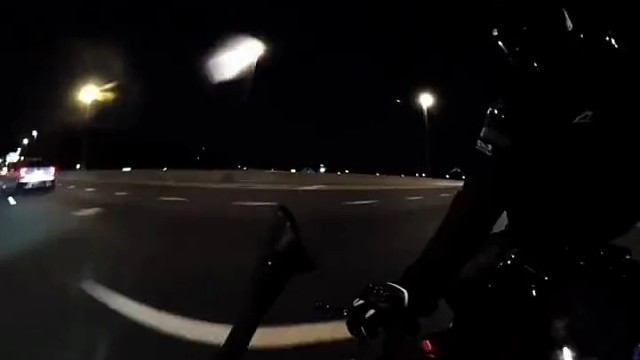 机车是梦想，小车才是现实。