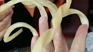 我就想知道上廁所擦屁股咋搞的？