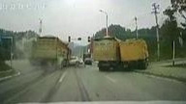 一个小车司机的灵魂拷问，我为什么要排队呢？