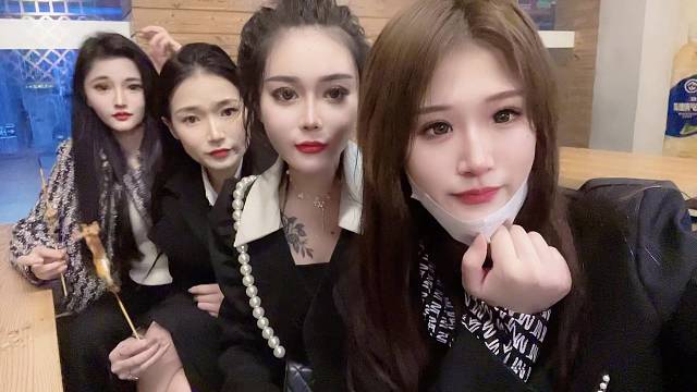 玩不动了
屁股好疼啊
晚安