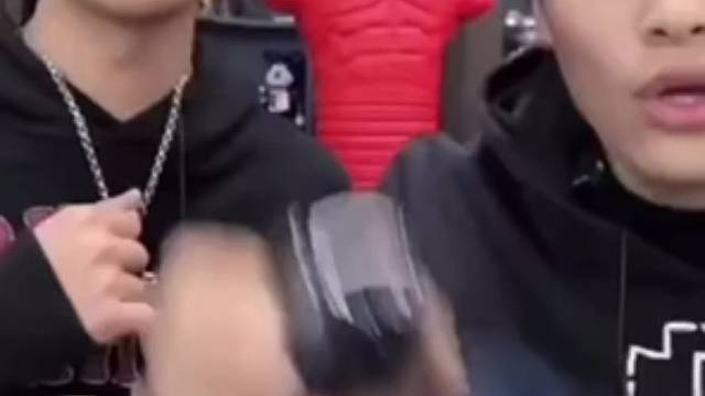 疯狂小杨哥DOSS电竞游戏蓝牙耳机