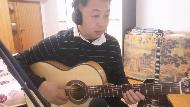 虎牙村的兄弟姐妹们，二愣子扛着吉他进村了，他带着快乐和音乐来的，让我们一起吧！YE……记得点赞