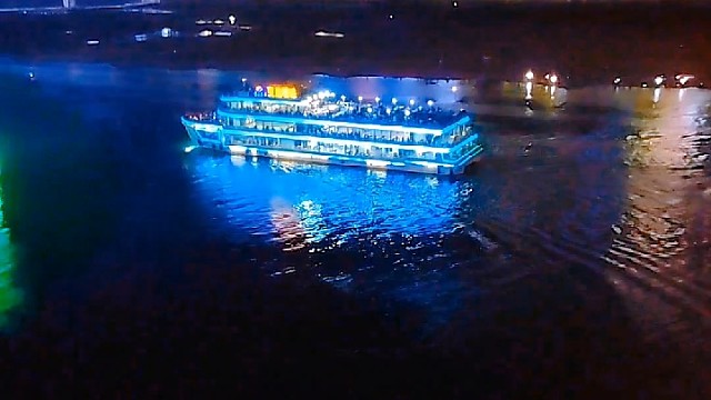 征婚89年帅哥一个