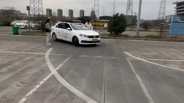 科目二：曲线行驶训练中