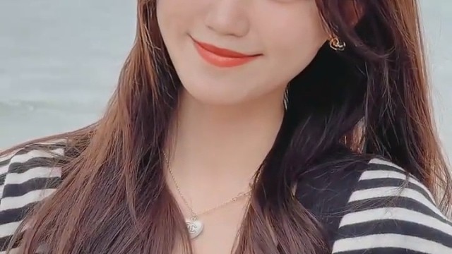 有人懂你的感觉，就像上帝偷偷给了你一块糖