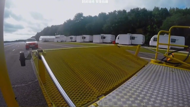 脑洞大开的移动加油站