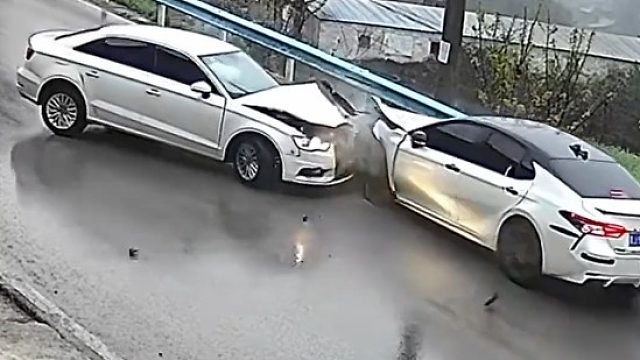 德系和日系的正面碰撞，看看这结果，谁更安全