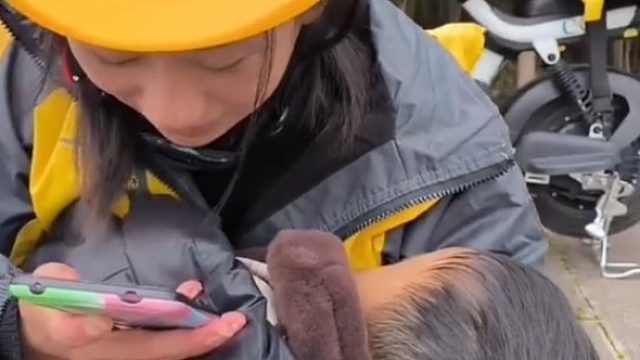女子远嫁，生活所迫问爸爸借500块钱给孩子看病！