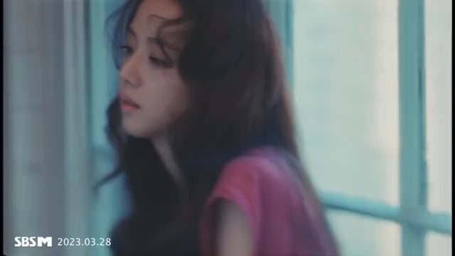 金智秀SOLO出道<FLOWERS>MV预告公开