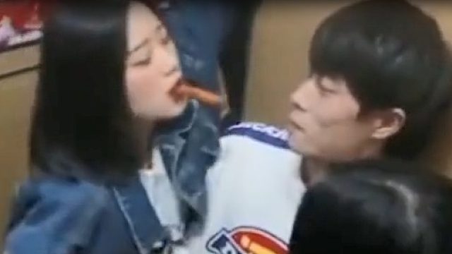 你们的玩笑，却让他回味无穷