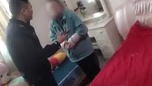 紧急关头 民警“破门”而入 “删掉！快拉黑！我才是警察！” 女子止损35万