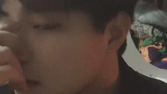 只看眼睛有一些深情吗