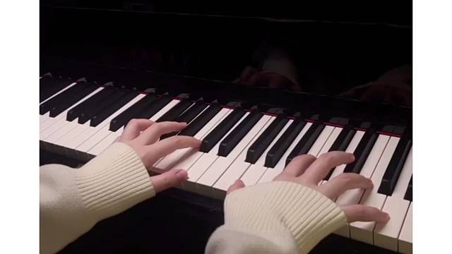 人总要沉淀下来，过一段宁静清醒的日子整理自己。