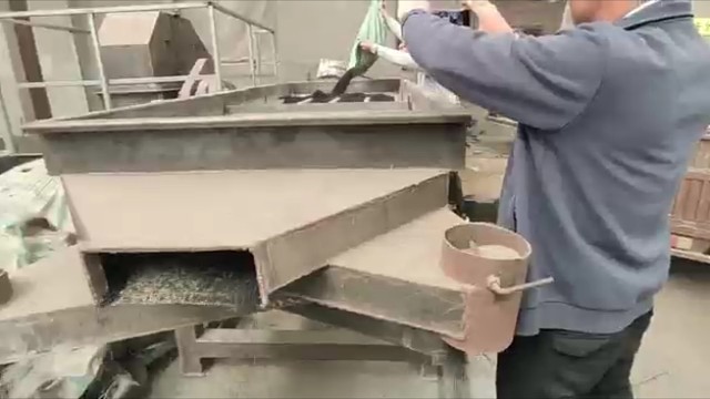 14目40目2点5毫米3层筛出4种料橡胶颗粒振动筛