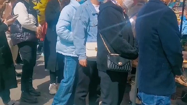 酒泉，网红麻辣烫