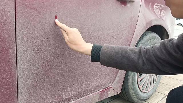 但凡画错一笔就得等下一场雨