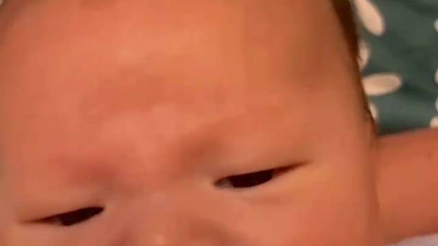 谁家小孩都半夜不睡觉