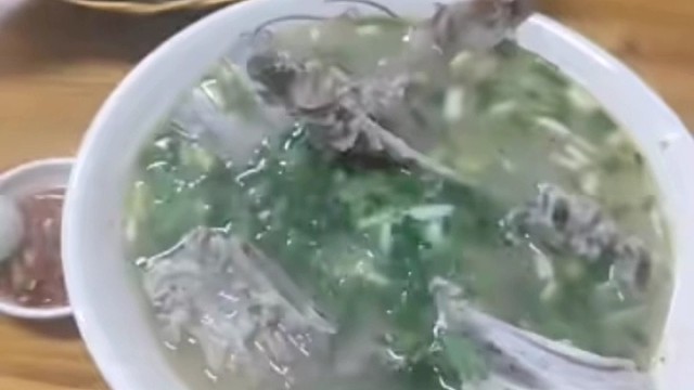 佛系吃播。21点不见不散