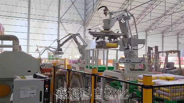 就是这样一台码垛机器人，每年可以为企业节省几十万。#码垛机#码垛机器人