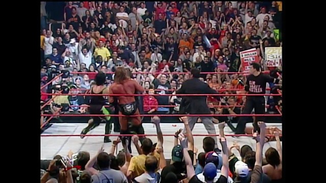 强森葬爷出手揍老板家一家