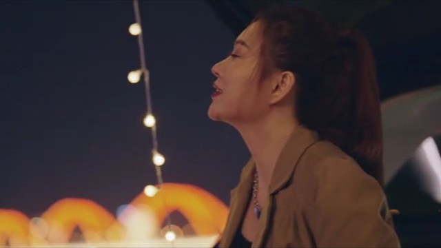 星辰浪漫城市有光，
烟火日常凡人有梦，入诗入梦入
画，长来长往长沙