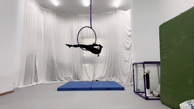 很多人对你感兴趣，但没人执着于你