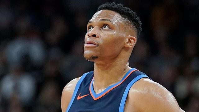 NBA2K23:现役威少VS雷霆威少