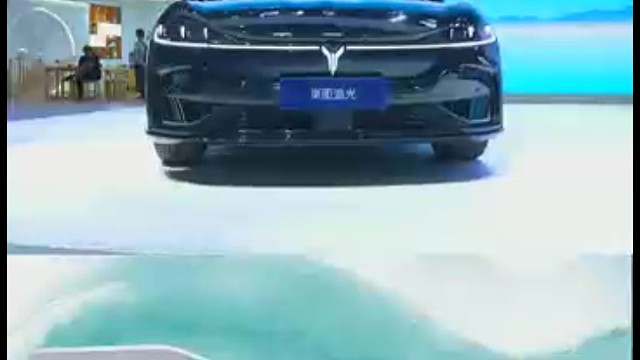 #岚图追光岚图追光正式上市，定位中式豪华电动轿车#上海车展