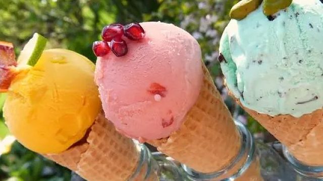 感谢小朴老板的大火锅吼无敌的一天也要开饭啦吼吼吼