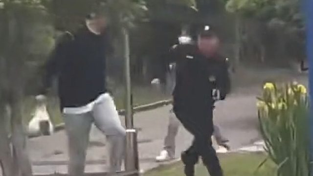 现在大学生拿个外卖容易吗