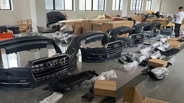 奥迪A6老款改新款套件