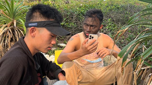 探索兄弟荒岛：突然想吃鱼了，才发现风浪越大鱼越大！