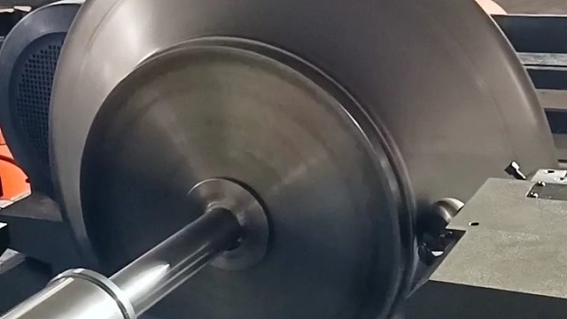 进风口数控旋压机