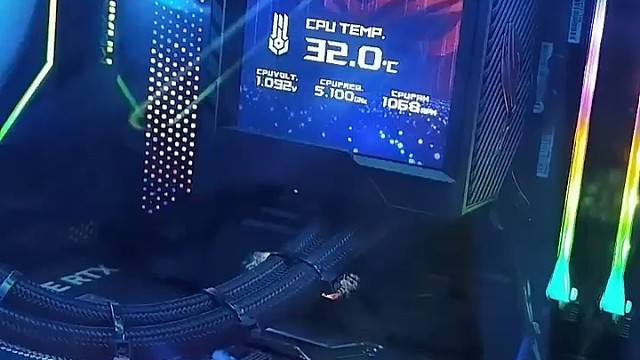 主机到了，显示器没到，干着急