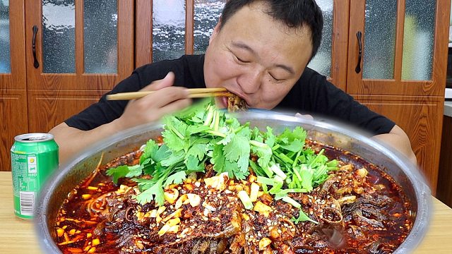 买5斤毛肚百叶，简单做香辣冒菜，辣爽过瘾，配米饭根本挺不下来