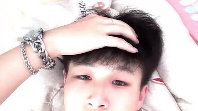 总有人间一两风，填我十万八千梦