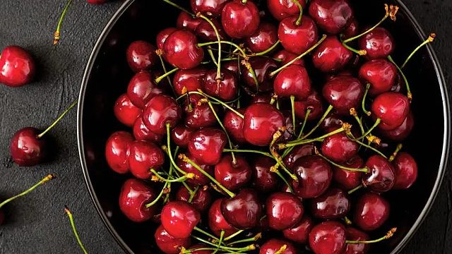 感谢月中眠老板的660枚魔法引擎外加10枚金星吊梦以及大火锅吼那人是仔吗.对是他.他在飞