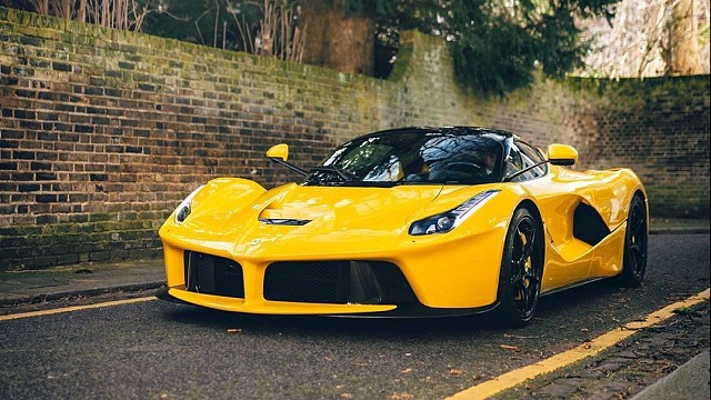 集梦会长法拉利马王专业漂移赛道