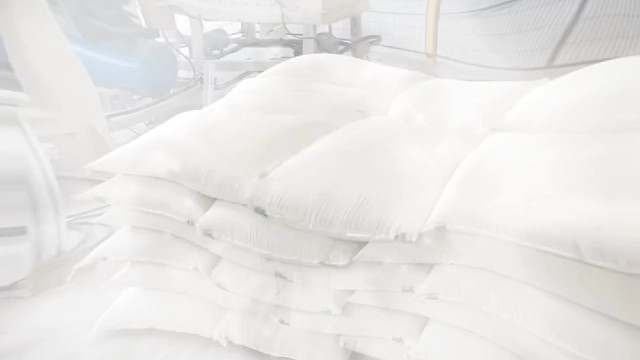 双抓手码垛机器人，提高效率解放人力，还能节省大量人力成本。#码垛机#码垛机器人#码垛机械手