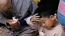 90岁的爷爷和5岁孙子直击灵魂对话，听完瞬间泪崩…