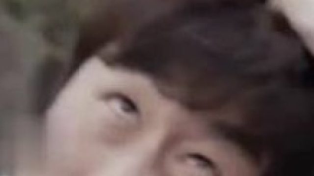 男子称经常被妻子家暴，办公场所也被妻子打砸