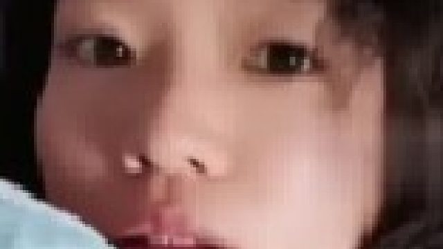 女子去男友家过夜，被其母亲知道，抓着男友一顿骂 ？