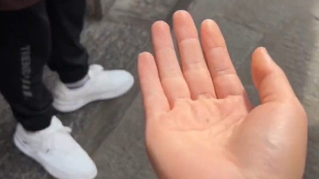 给我一个。