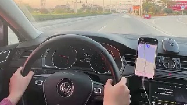 开车时判断车轮位置