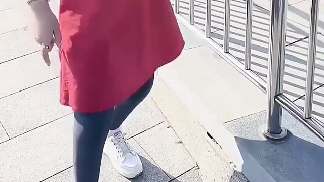 遗传性小脑共济失调治疗原则早发现、早治疗、早干预、在出现症状时进行对症治疗，可以尝试中药治疗，关键在