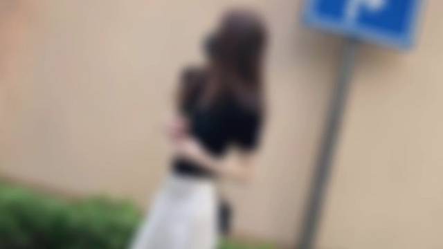 我不赶什么浪潮，也不搭什么船，我有自己的海